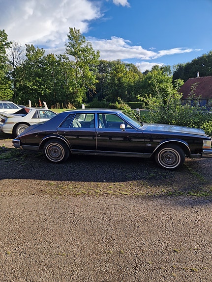 Cadillac Seville 2 of 5