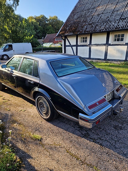 Cadillac Seville 5 of 5