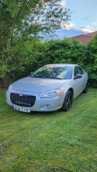 Chrysler Sebring 2 of 2