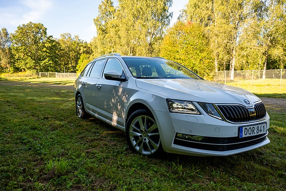 Skoda Octavia 3 of 5