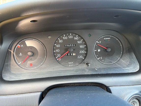Toyota Corolla 9 of 11