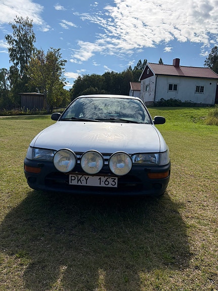 Toyota Corolla 4 of 11