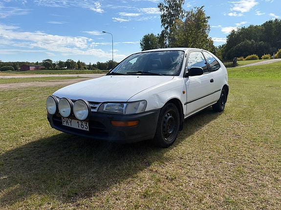 Toyota Corolla 3 of 11