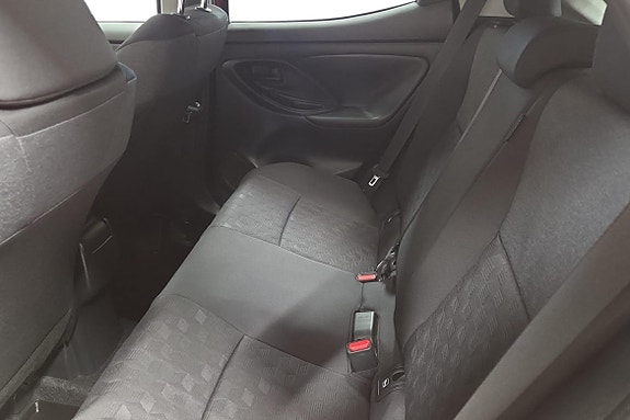 Toyota Yaris 20 of 21