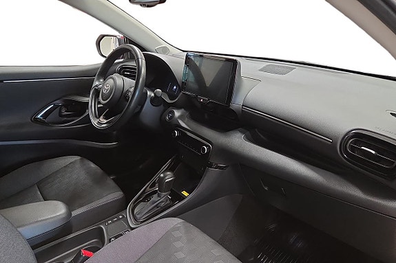 Toyota Yaris 7 of 21