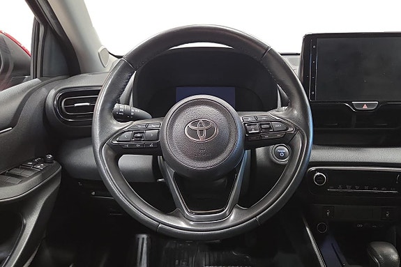 Toyota Yaris 13 of 21