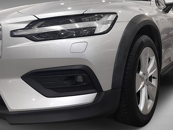Volvo V60 Cross Country 10 of 11