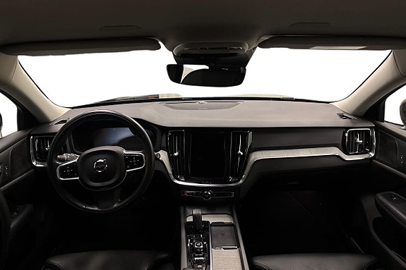 Volvo V60 Cross Country 9 of 29