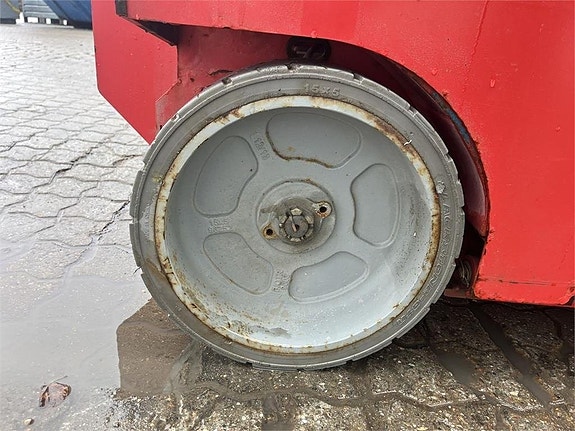 Manitou 120SE 7 of 10