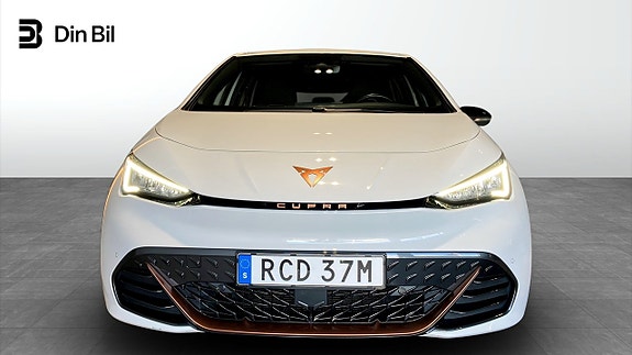 Cupra Born 4 of 12