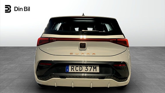 Cupra Born 5 of 12