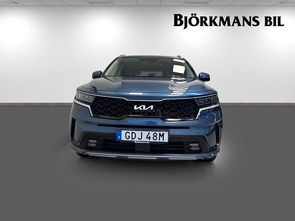 Kia Sorento 2 of 22