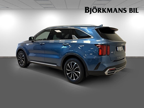 Kia Sorento 6 of 22