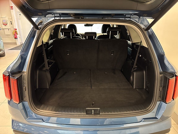Kia Sorento 14 of 22