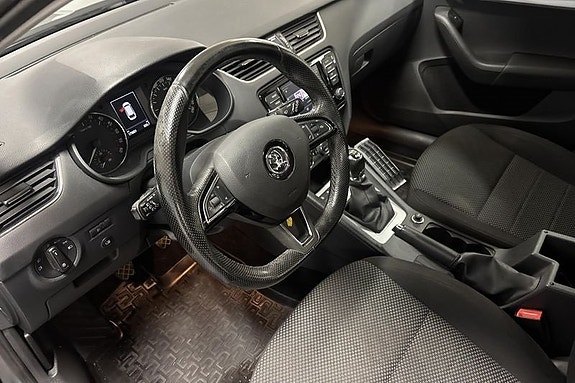 Skoda Octavia 5 of 7