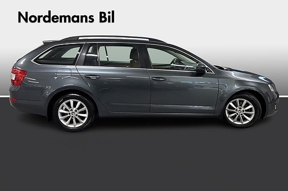 Skoda Octavia 4 of 7
