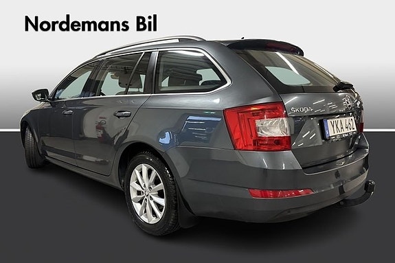Skoda Octavia 3 of 7