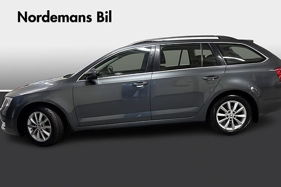Skoda Octavia 2 of 7