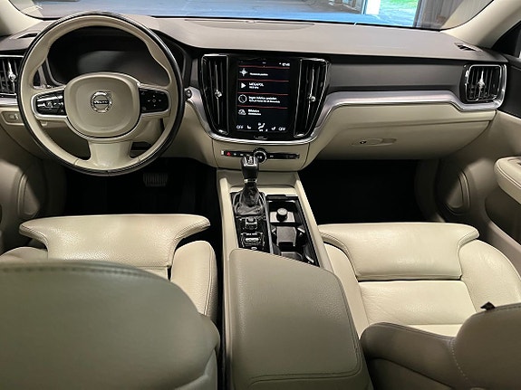 Volvo V60 13 of 20