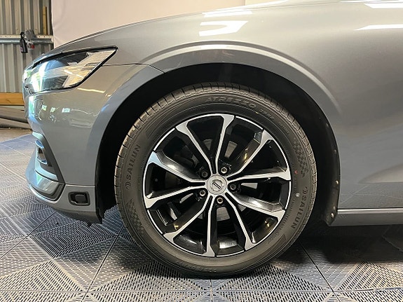 Volvo V60 12 of 20