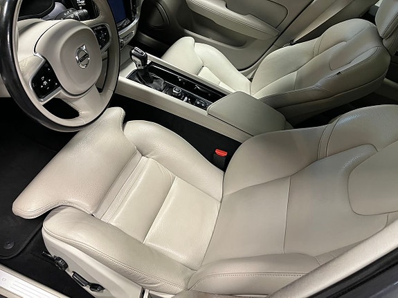Volvo V60 4 of 20