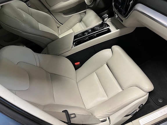 Volvo V60 10 of 20