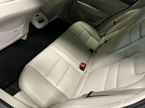 Volvo V60 5 of 20