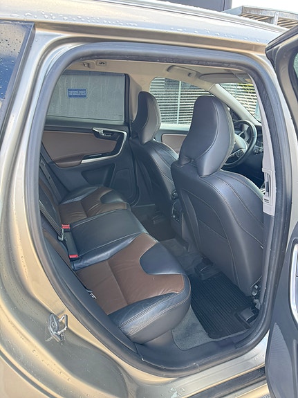 Volvo XC60 8 of 9