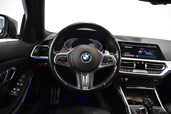 BMW 320 2 of 23