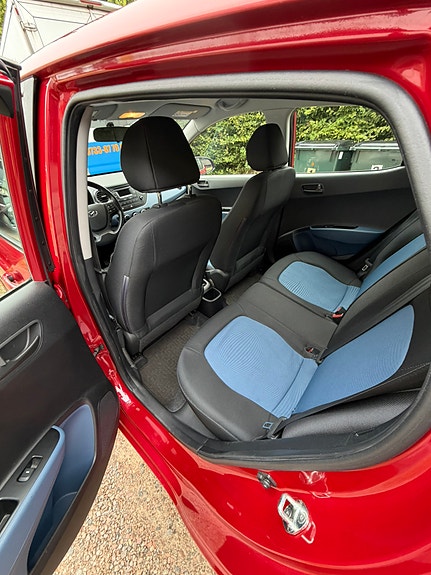 Hyundai i10 6 of 6
