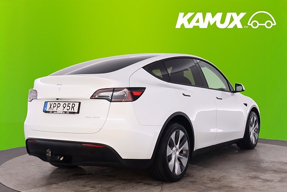 Tesla Model Y 4 of 22