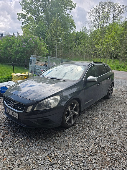 Volvo V60 3 of 10