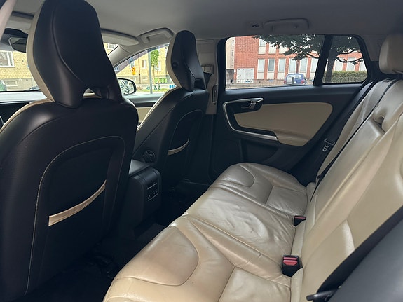 Volvo V60 9 of 10