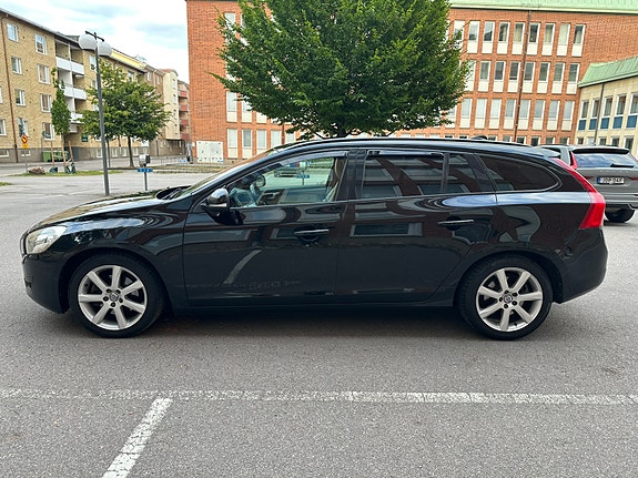 Volvo V60 5 of 10