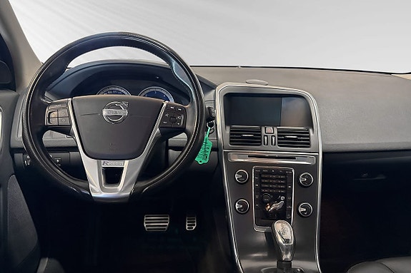 Volvo XC60 17 of 30