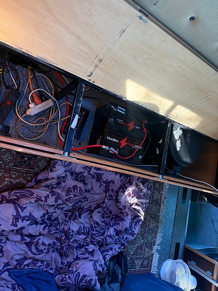 Niesmann+Bischoff 8000i 9 of 19
