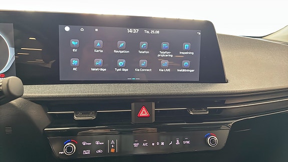 Kia EV6 11 of 17