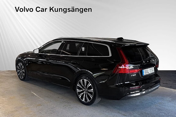 Volvo V60 4 of 26
