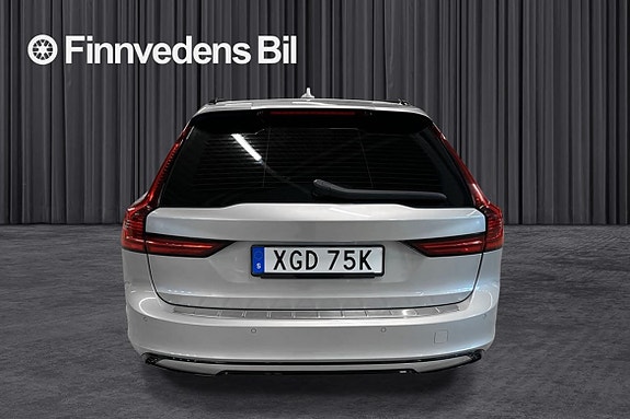 Volvo V90 4 of 19