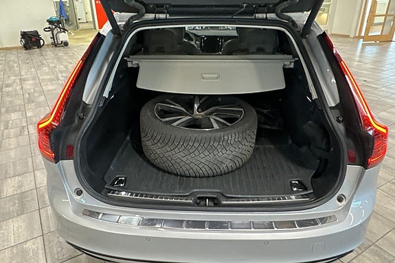 Volvo V90 15 of 19