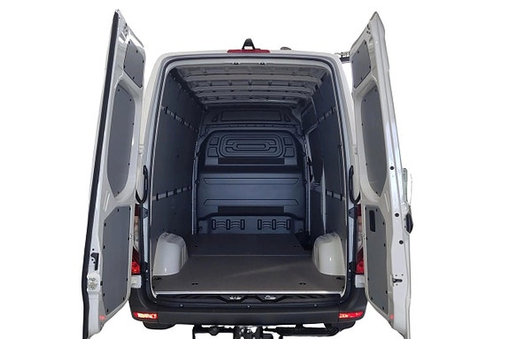 Mercedes-Benz Sprinter 208 8 of 11
