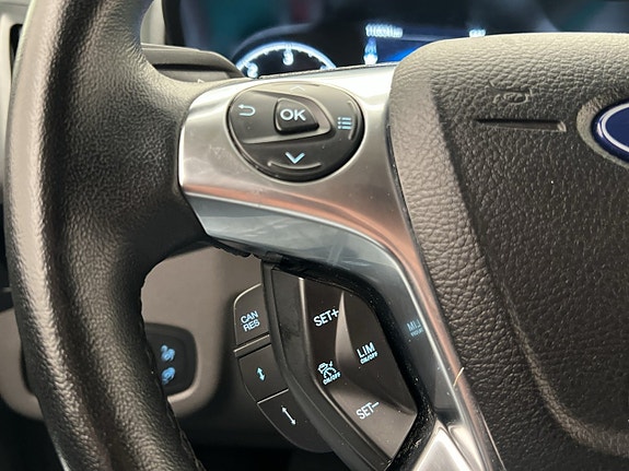 Ford Transit Connect 13 of 26