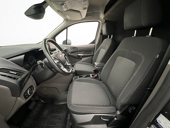 Ford Transit Connect 12 of 26