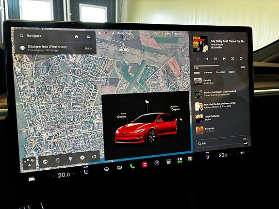 Tesla Model S 13 of 22