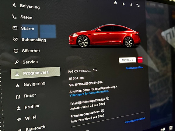 Tesla Model S 12 of 22