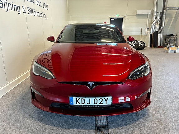 Tesla Model S 3 of 22