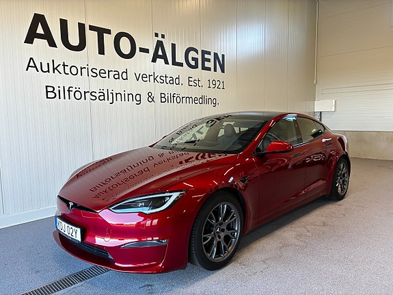 Tesla Model S 2 of 22