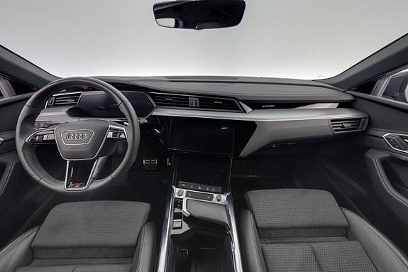 Audi Q8 e-tron 14 of 30