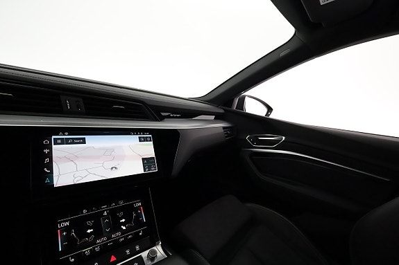 Audi Q8 e-tron 26 of 30