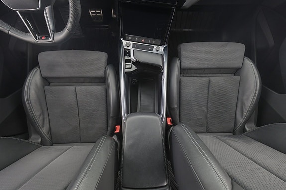 Audi Q8 e-tron 15 of 30
